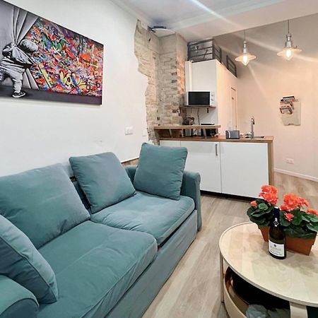 Ideally Located And Atypical Apartment In ปารีส ภายนอก รูปภาพ